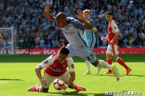  里尔防守固若金汤，零封领头羊爆冷门改写格局