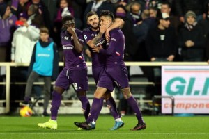  紫百合队长红牌停赛陷危机  