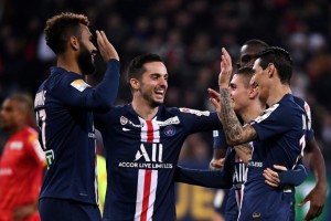  巴黎圣日耳曼豪取五连胜，法甲霸主地位难撼动
